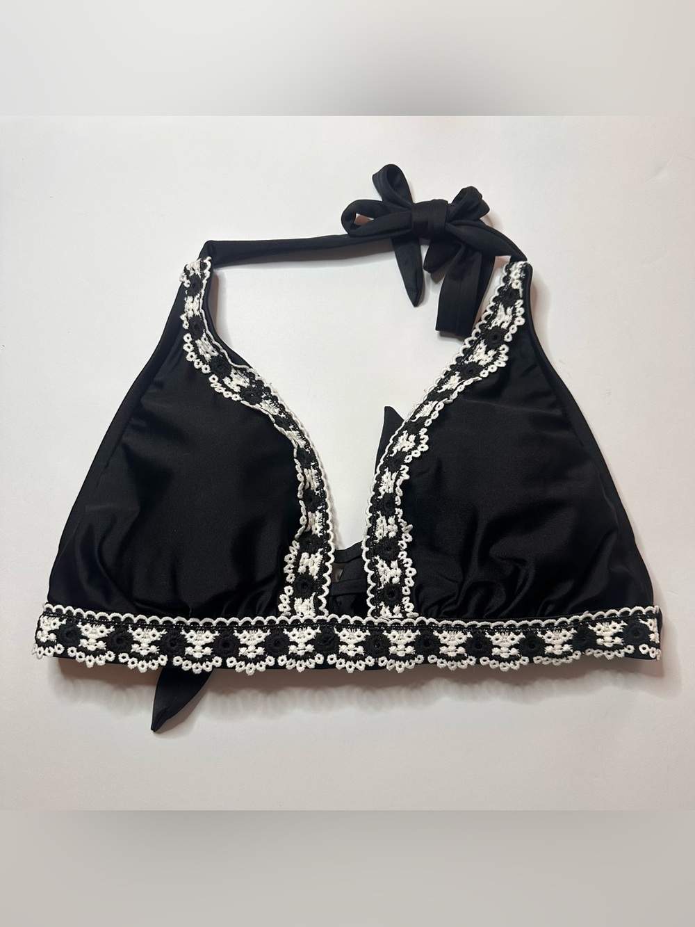 KONA SOL Black And White  Bathing Suit Top Padded Size Medium